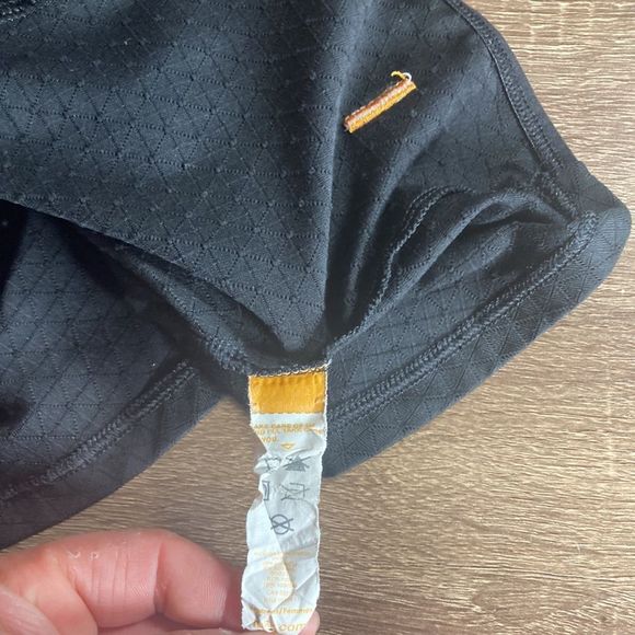 Bundle of 3 Lucy Active Tops Gray & Black 2 Med 1 S - Picture 5 of 12